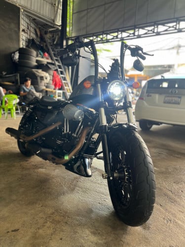 Harley Davidson Sportster 48 ឆ្នាំ​2017 ម្ចាស់​ដើម​