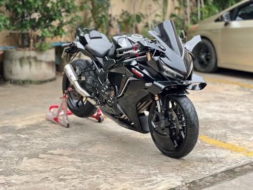 Honda CBR 650r ពន្ធពេញឈ្មោះម្ចាស់ដើម