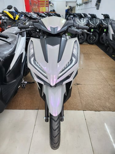 HONDA VARIO 2023 125cc smart key ថ្មី កេស