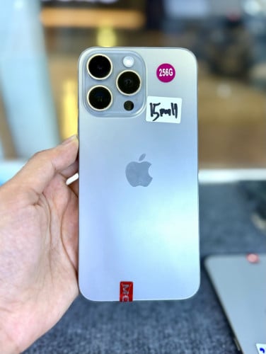 IPhone 15 Pro Max ទំហំផ្ទុក (256G) តួស្អាត 98.999% Color Natural Model LLA