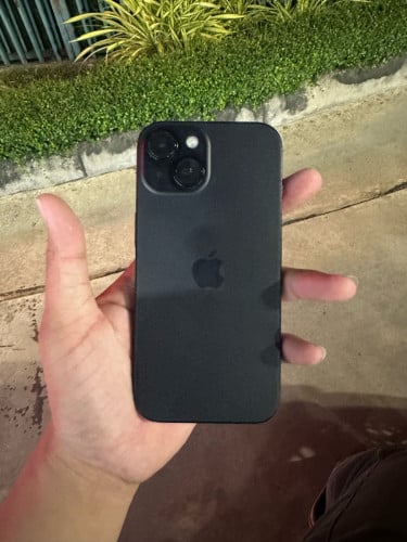 iPhone 15LLA 128G សាណុំសុីន 430$