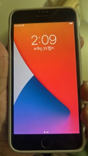 Iphone 7 plus 2គ្រឿងចង់លក់80$