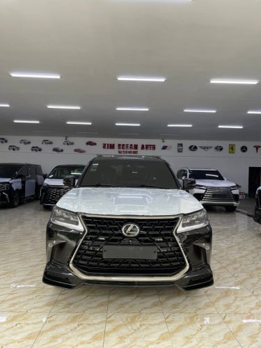 LEXUS LX570 KURO 2019