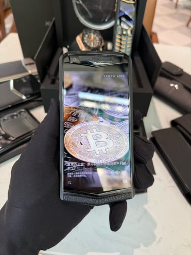 Vertu Aster P Pure Black