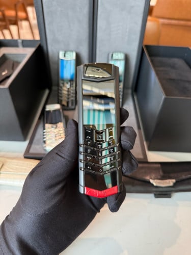 Vertu Signature S Black Red Alligator