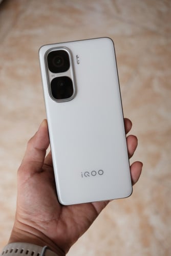 Vivo iQoo Neo10 Pro Plus 8Elite 12GB_256GB 99.99%