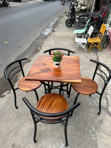 ឆុតតុកៅអីសំរាប់ដាក់ហាង