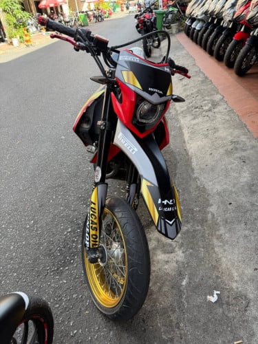 ម៉ូតូស្អាតបងៗម្ចាស់ដើម