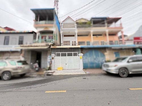 ផ្ទះសម្រាប់ជួលនៅសង្កាត់ទឹកល្អក់១​