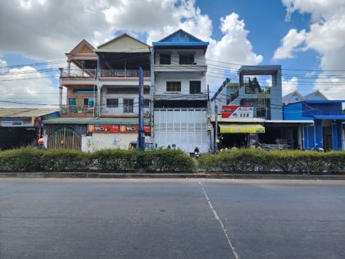 ផ្ទះលក់តម្លៃពិសេស