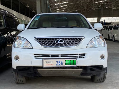 ឡានស្លាកលេខម្ចាស់ដើមលក់តម្លៃល្អ