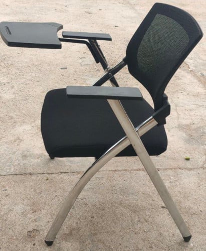 កៅអីសិស្ស បត់បាន