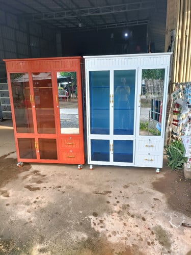 រស្មីពេញចិត្ត កាត់កញ្ចក់