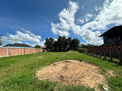 ដីលក់បន្ទាន់នៅតំបន់សក្ដារនុពល