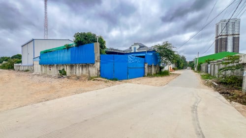 ដីឃ្លាំងកែង សម្រាប់លក់ !!