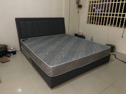 គ្រែគេង 1.8m x 2