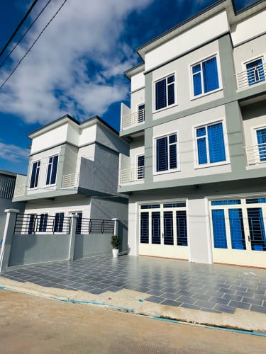 តំលៃ47000$(បង់ដាច់)កក់10%ចុះ5000$