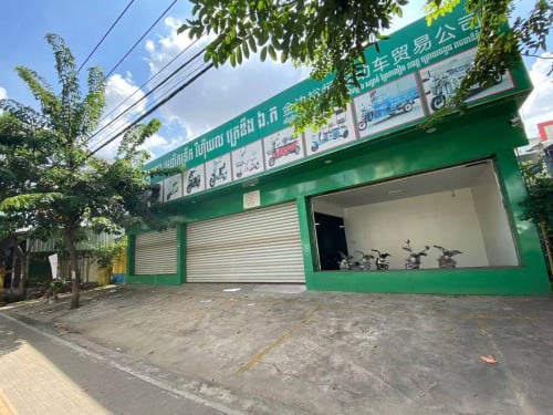 ឃ្លាំងជួល. តំបន់ព្រែកលៀបនៅលើផ្លូវជាតិ6A ទល់មុខនឹងសាលា Westline