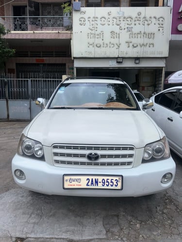 ឡានH/DER 2003 V4 តែមខ្មៅ មានរំលួសជាមួយ ឃ្លាំង