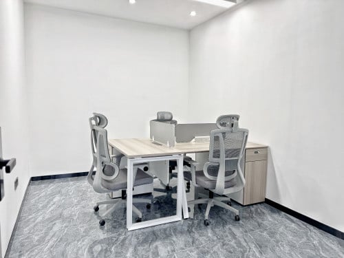 【Office Space for Rent】	Office Space in Grade A Building for rent	 【写字楼出租】	俄罗斯大道 甲级写字楼内办公室