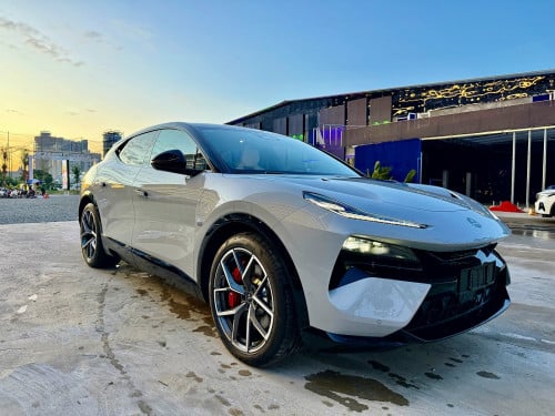 豪华跑车SUV 莲花ELETRE 600SE