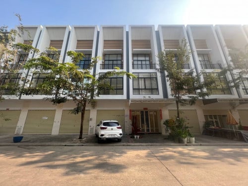 ✨ ផ្ទះអាជីវកម្ម SH-C ដាក់លក់បន្ទាន់តម្លៃល្អ