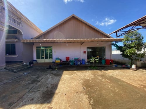 🏦House Available for Urgent Sale at a Special Price (Negotiable).
