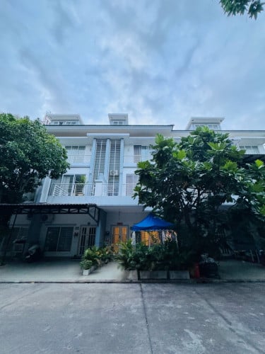 4 Bedrooms For Rent At Peng Hout Beoung Snor Close to CIA Campus Chbar Ampov Branch