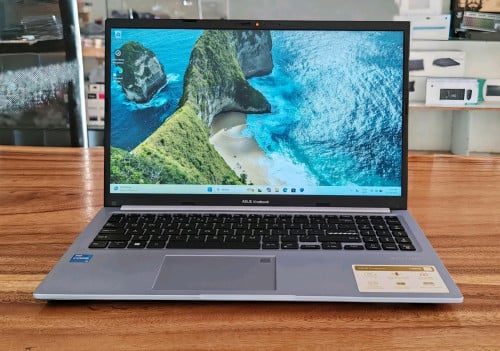 ASUS​ VivoBook X1502ZA