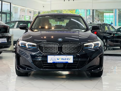 BMW I3 2026 drive 40L night sport package
