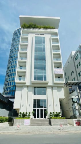 Building for rent at bkk 1 30000$