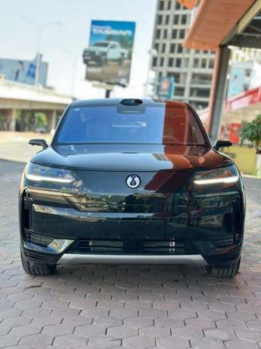 Denza N9 Flagship 2025 Brand new car