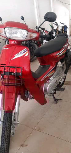 Honda សង់ 2002y ជប៉ុនសុទ្ធ ម៉ូតូម៉ាស៊ីនស្អាត មិនទាន់រើ រកណាបានលូវនោះ