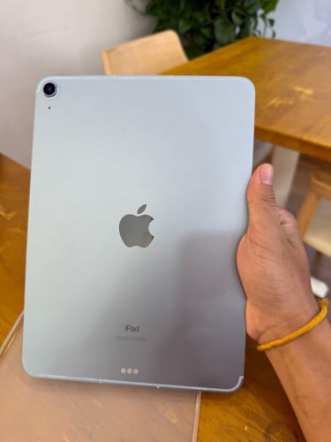 IPad Air 4 Sim& Wifi