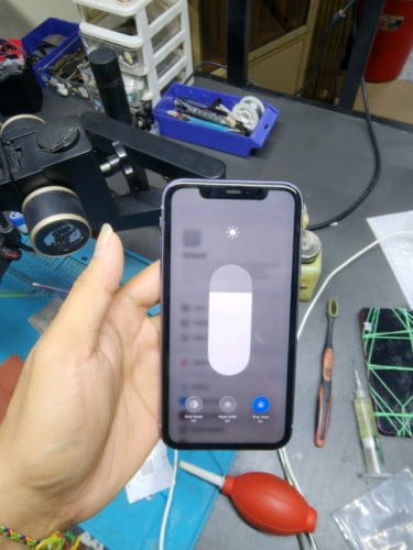 Iphone 11 មានស្កេន អេក្រង់Zin