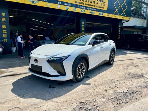 LEXUS RZ450e 2023