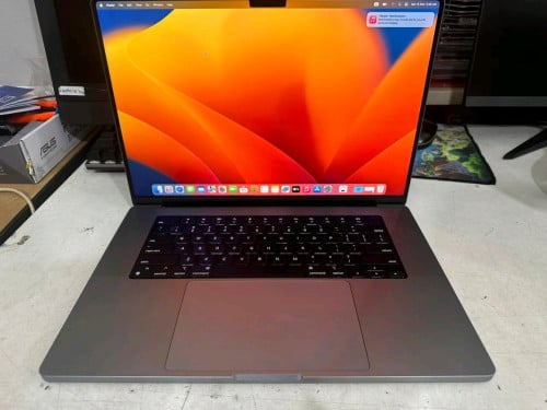 Macbook pro 16inch