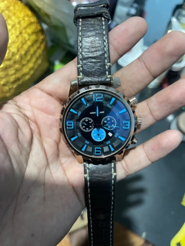 Monblanc នៅស្អាតប្តូក្បាលរុយមួយ 30$ វៃដូគ្នាប្រើក៏បាន