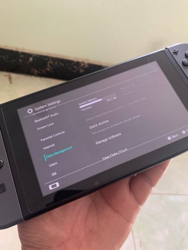 Nintendo switch V2 (No Jailbreak)