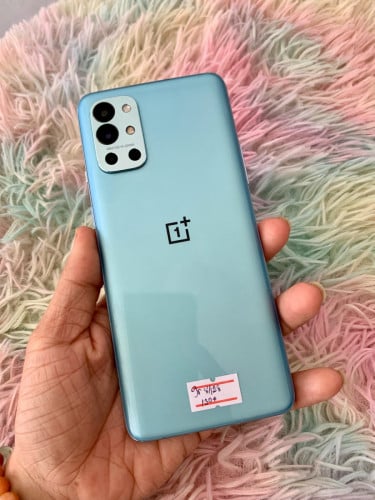One plus 9R. Ram8/128GB សាណុំ