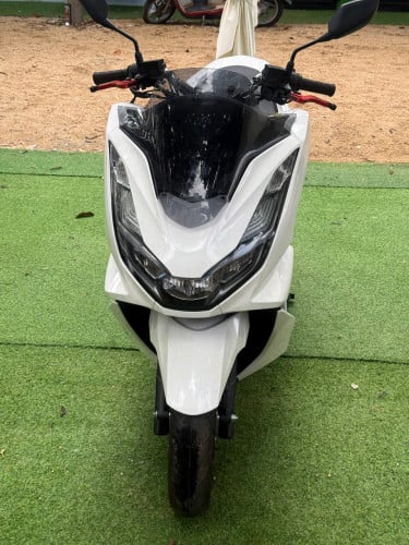 Pcx ជប៉ុន ក្រដាស់ពន្ធ