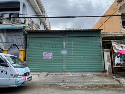 Shophouse for Rent in Toul Kork – 1 Bedroom, 2 Bathrooms✨