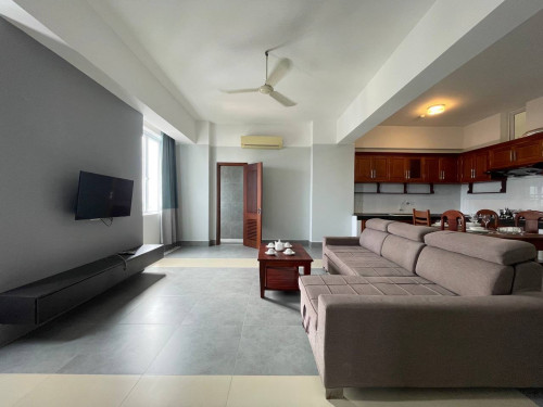 Spacious Rustic Design for Rent Near Russian Market