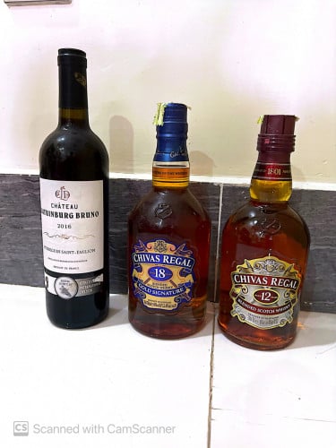 Urgent sale of 3 wine bottles