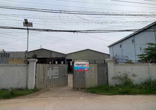 Wear house for rent near Chuk Va1