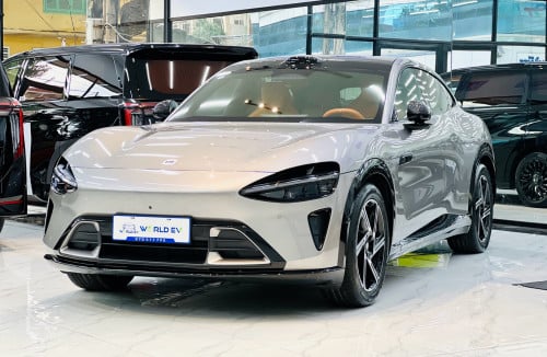 Xiaomi YU7 max 760 4WD