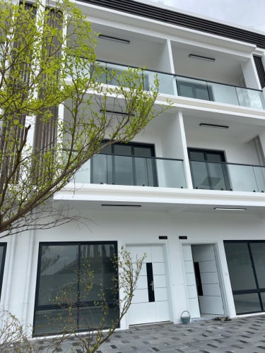 ផ្ទះលក់ខាត