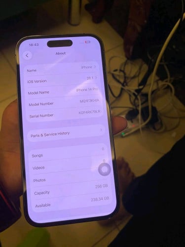 ទូរស័ព្ទលក់