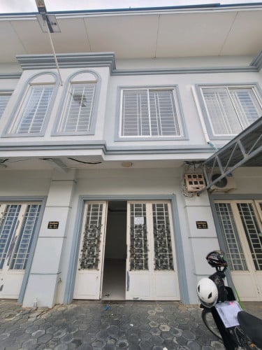 A grate ផ្ទះអាជីវកម្ម ទីតាំងល្អណាស់ សណរាប់រកស៊ីបាទ