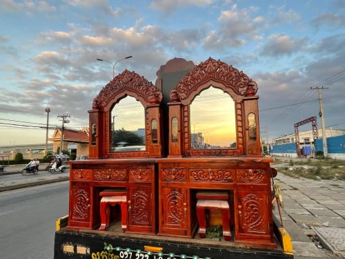 ទូរសម្អាង​ខ្នាតធំ